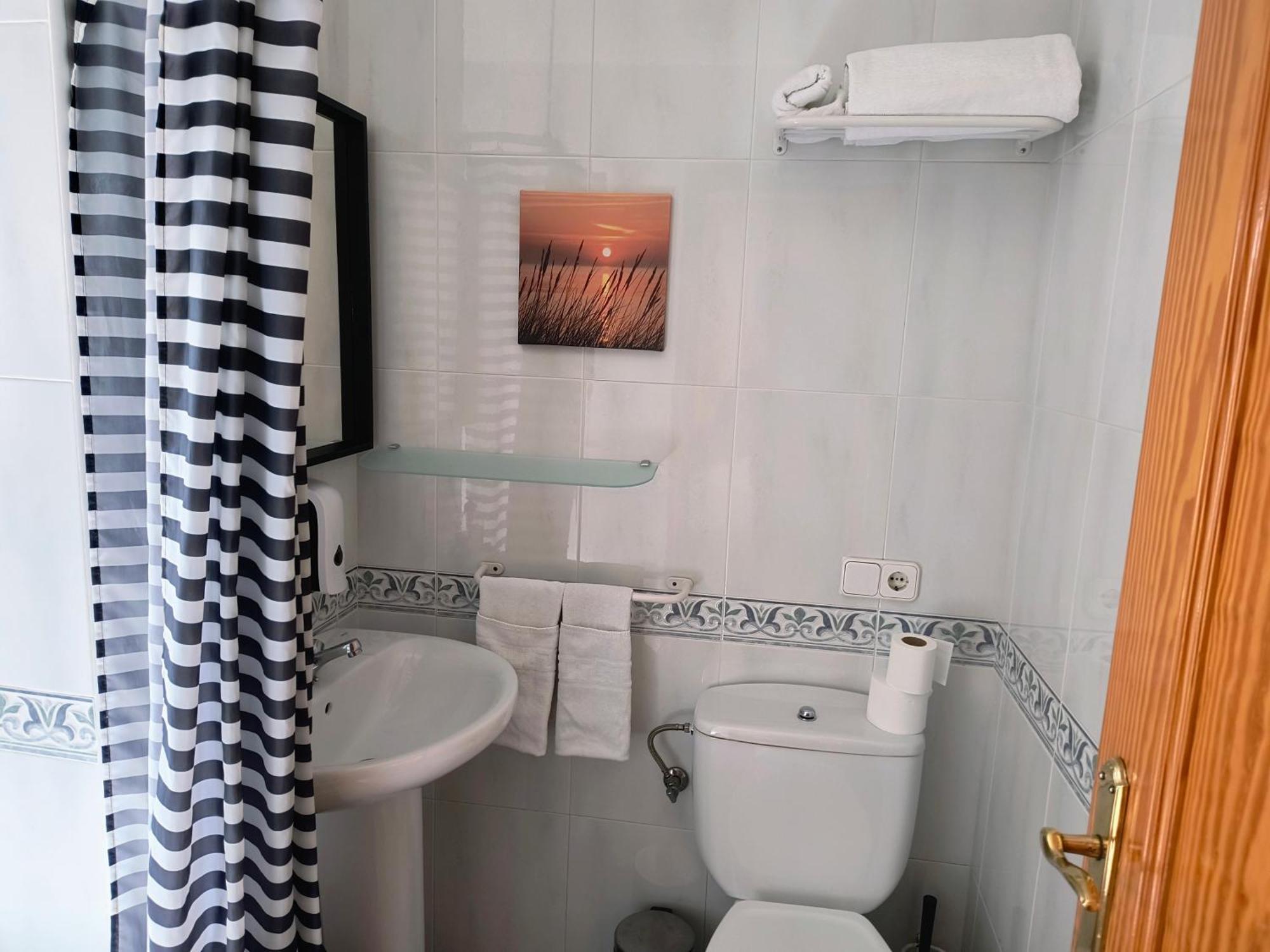 Hostal Betelu Екстер'єр фото